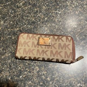 Michael Kors wallet